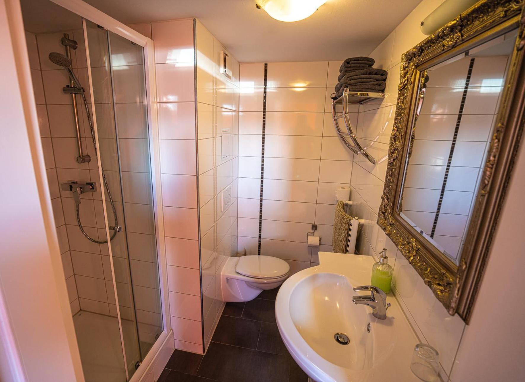 Pension Am Dom Schwerin  Pokoj fotografie