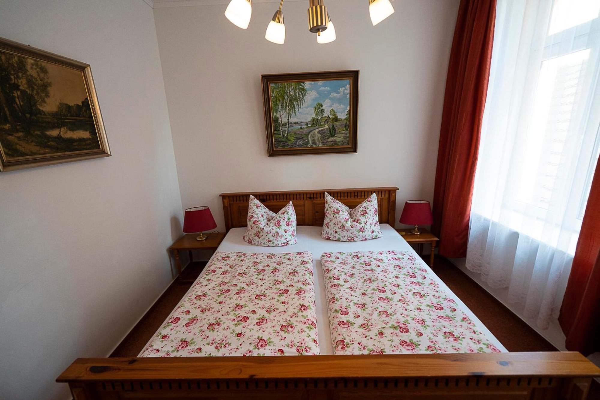 Pension Am Dom Schwerin  Pokoj fotografie